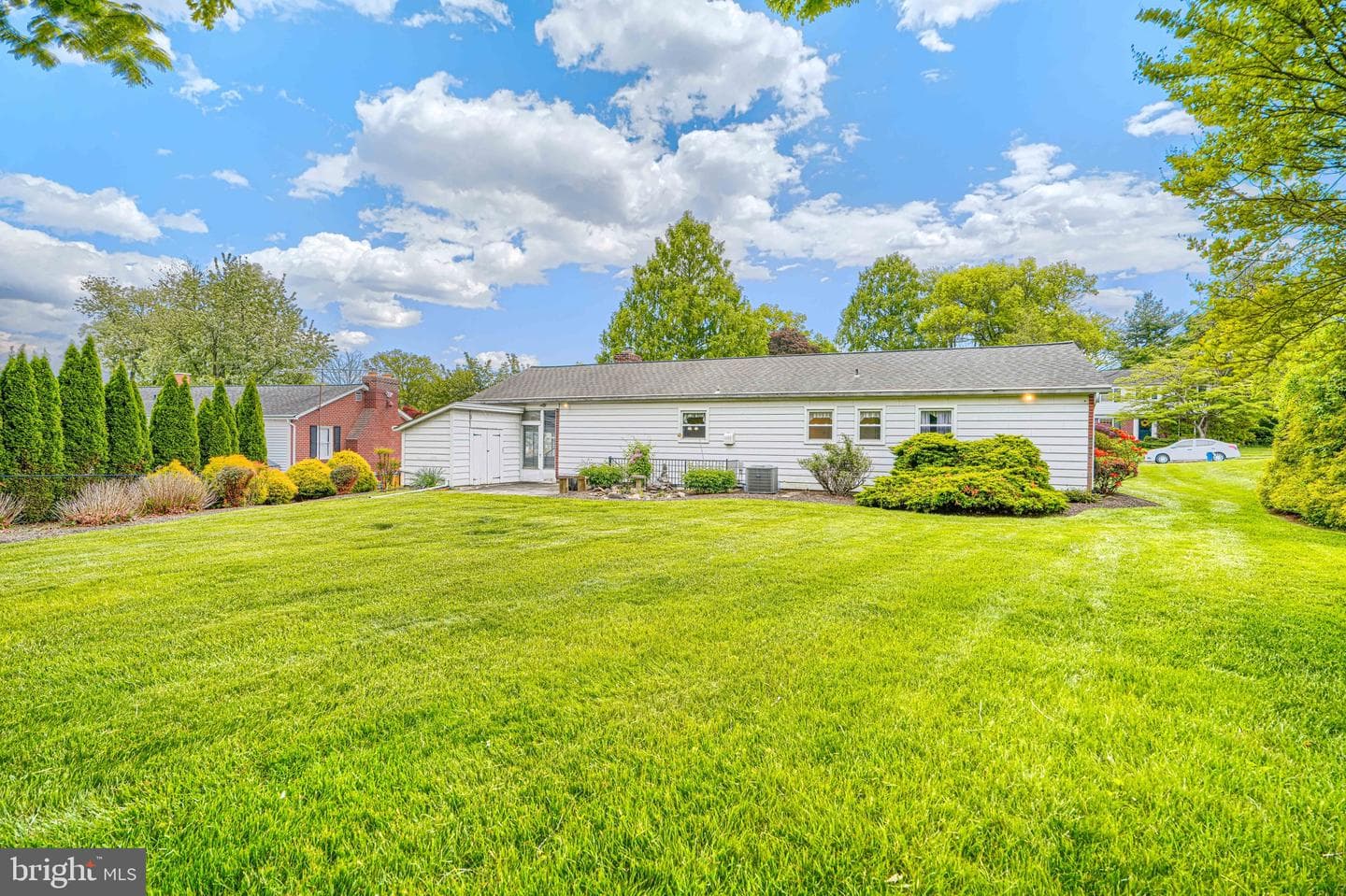 13 Hunter Drive photo 3