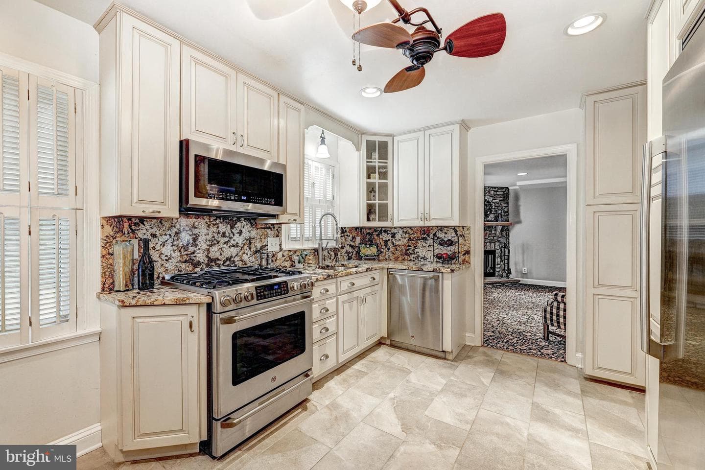 718 Bedford Road photo 25