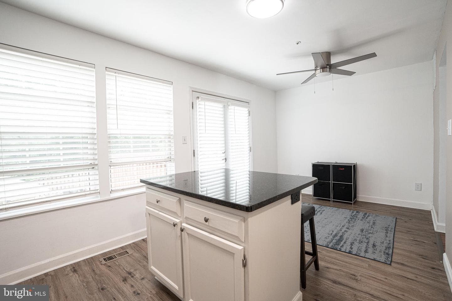 203 Ferring Court photo 21