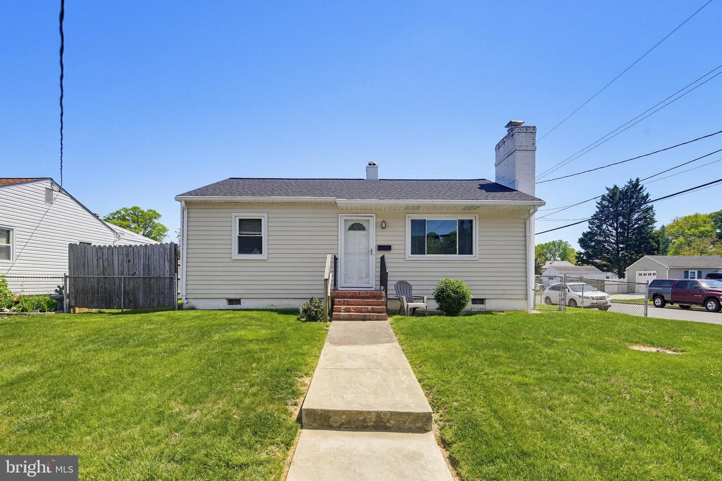 535 Walker Street photo 20