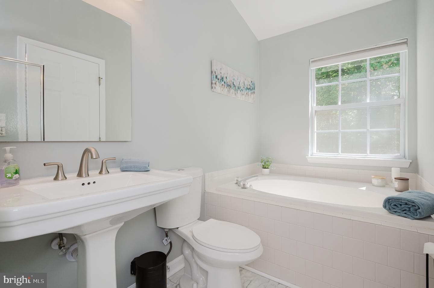 124 Gracecroft Drive photo 16