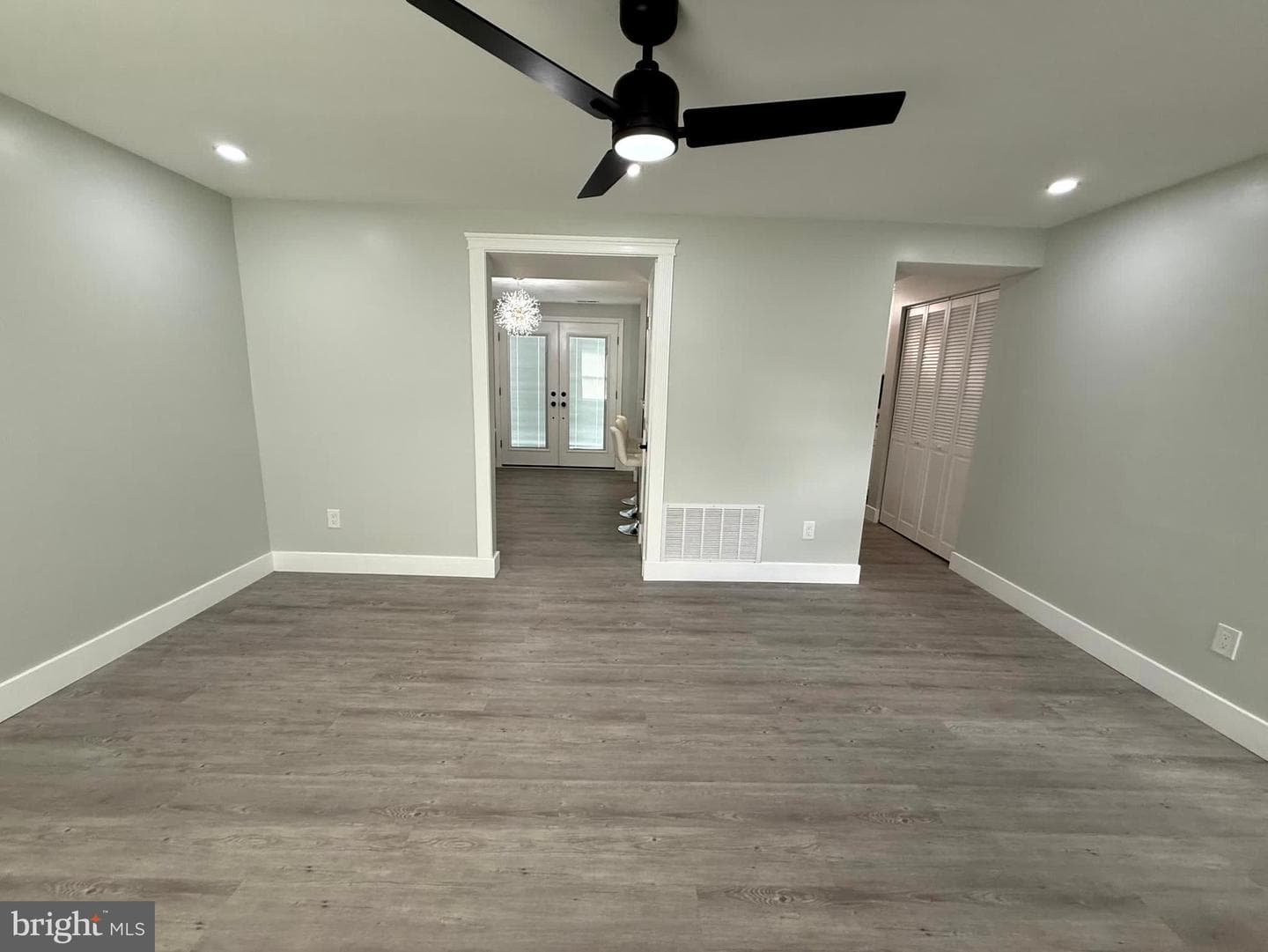 701 Shore Drive photo 22
