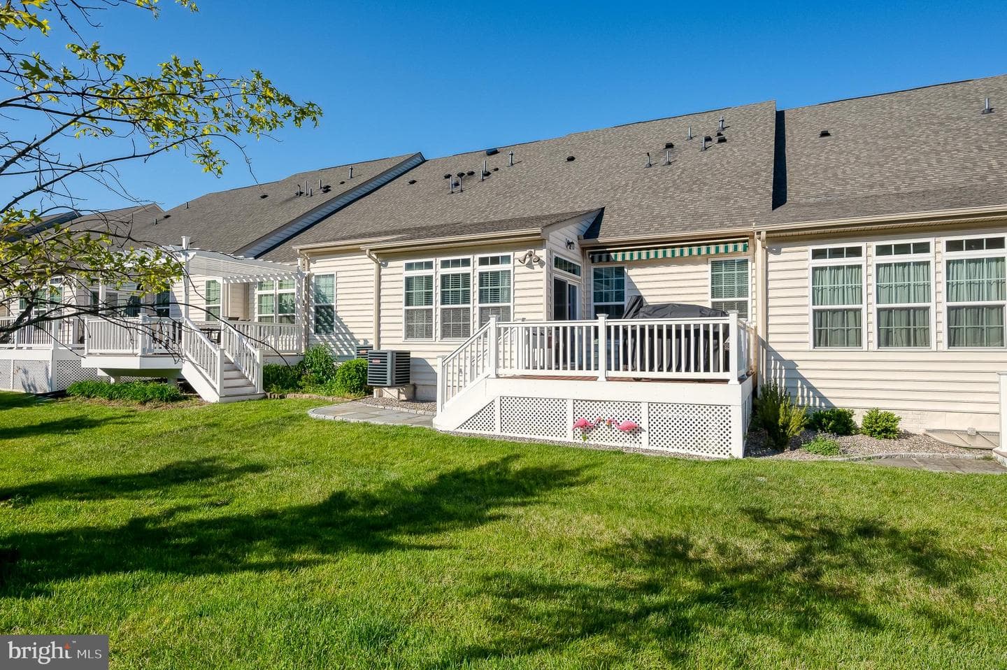 355 Tufton Circle photo 69