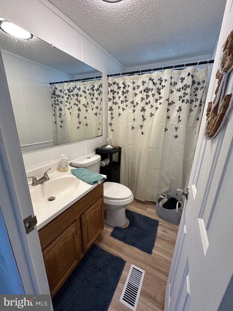 211 Forest Green photo 14