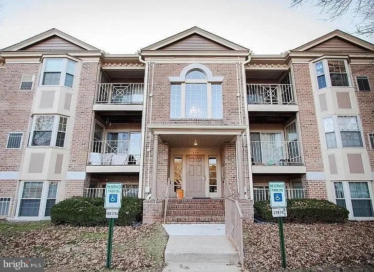 205 Star Pointe Court #1c, Abingdon