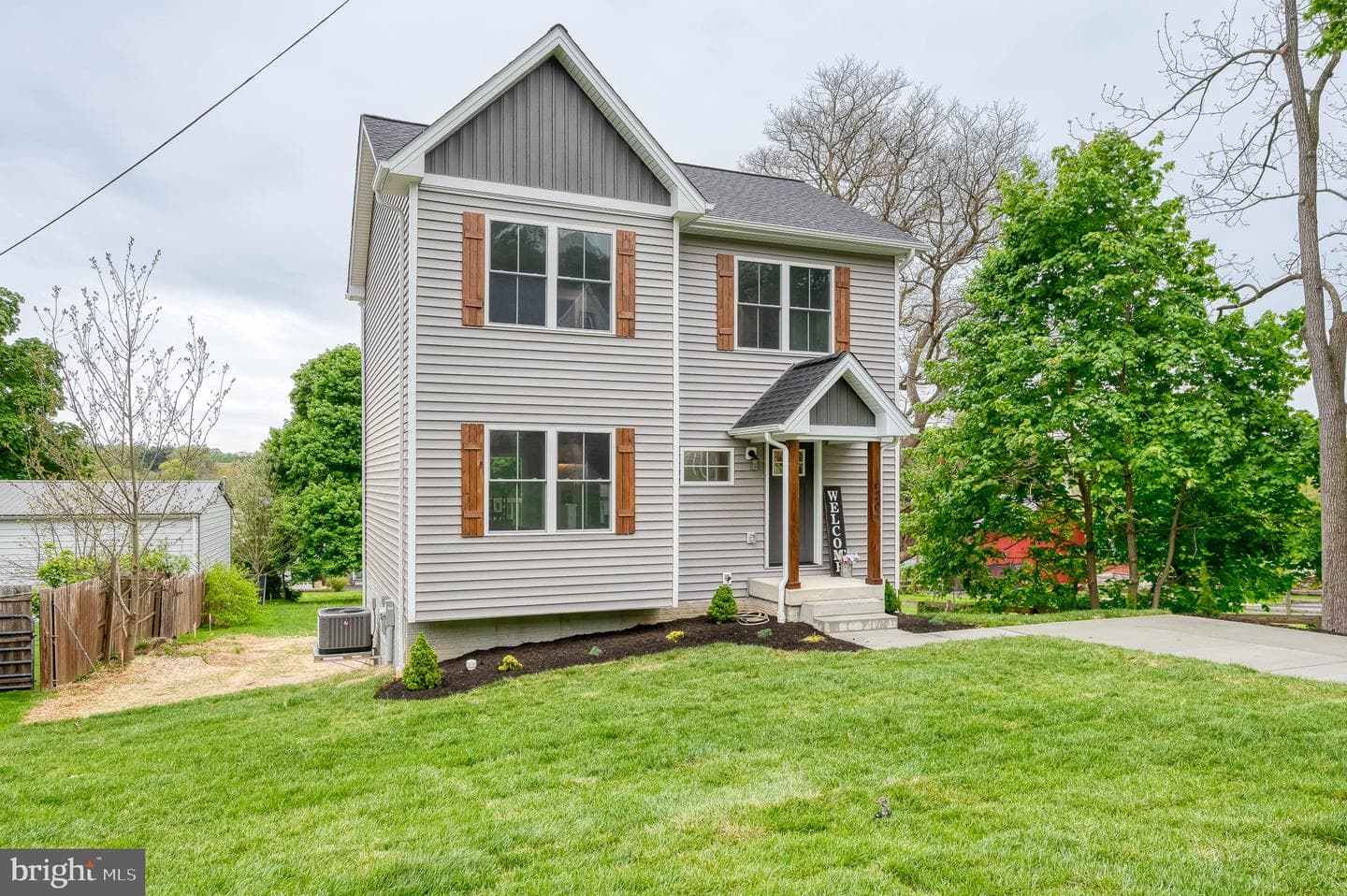 1620 Chestnut Street photo 2