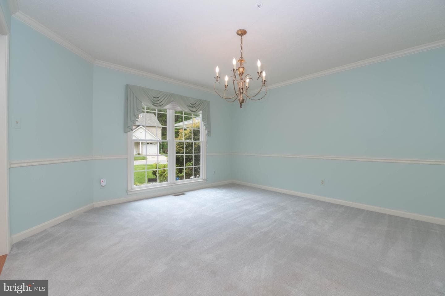 1240 Chateau Green Court photo 36