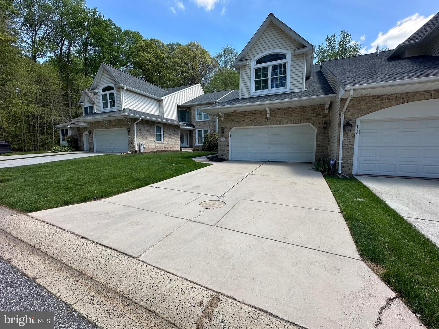 1240 Chateau Green Court photo 5