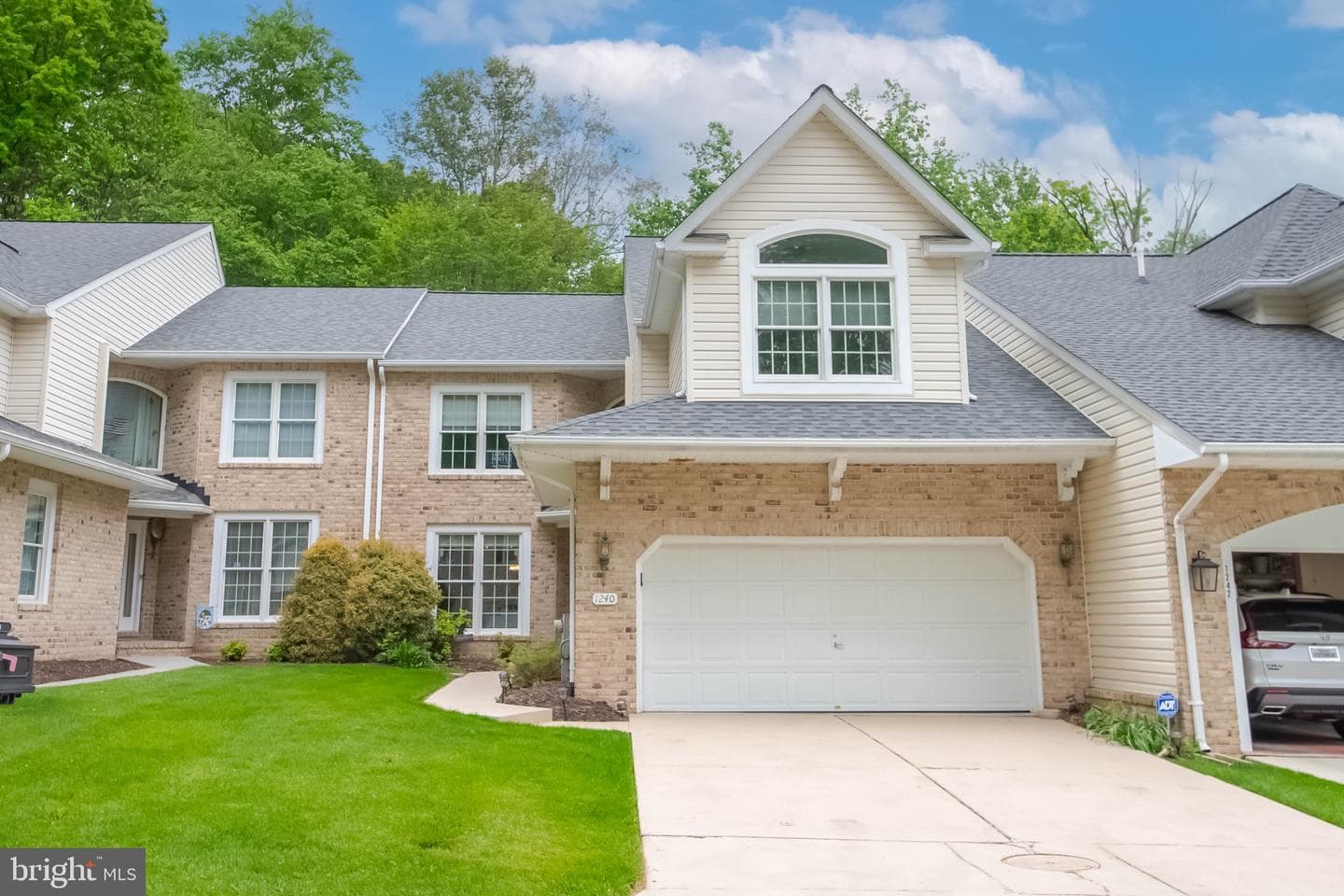 1240 Chateau Green Court photo 8