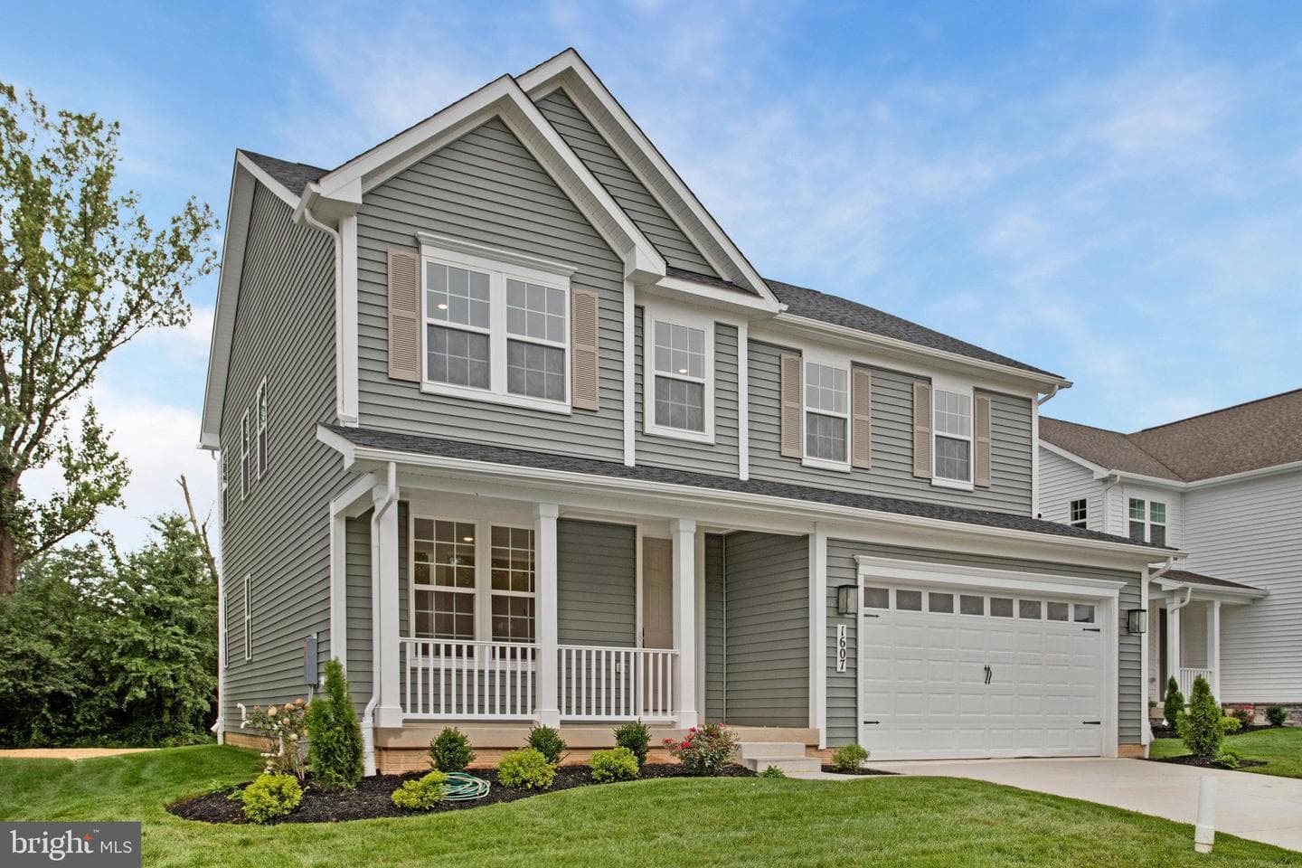 1607 Shady Tree Court photo 3