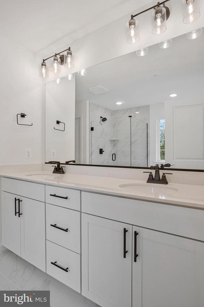 1607 Shady Tree Court photo 40