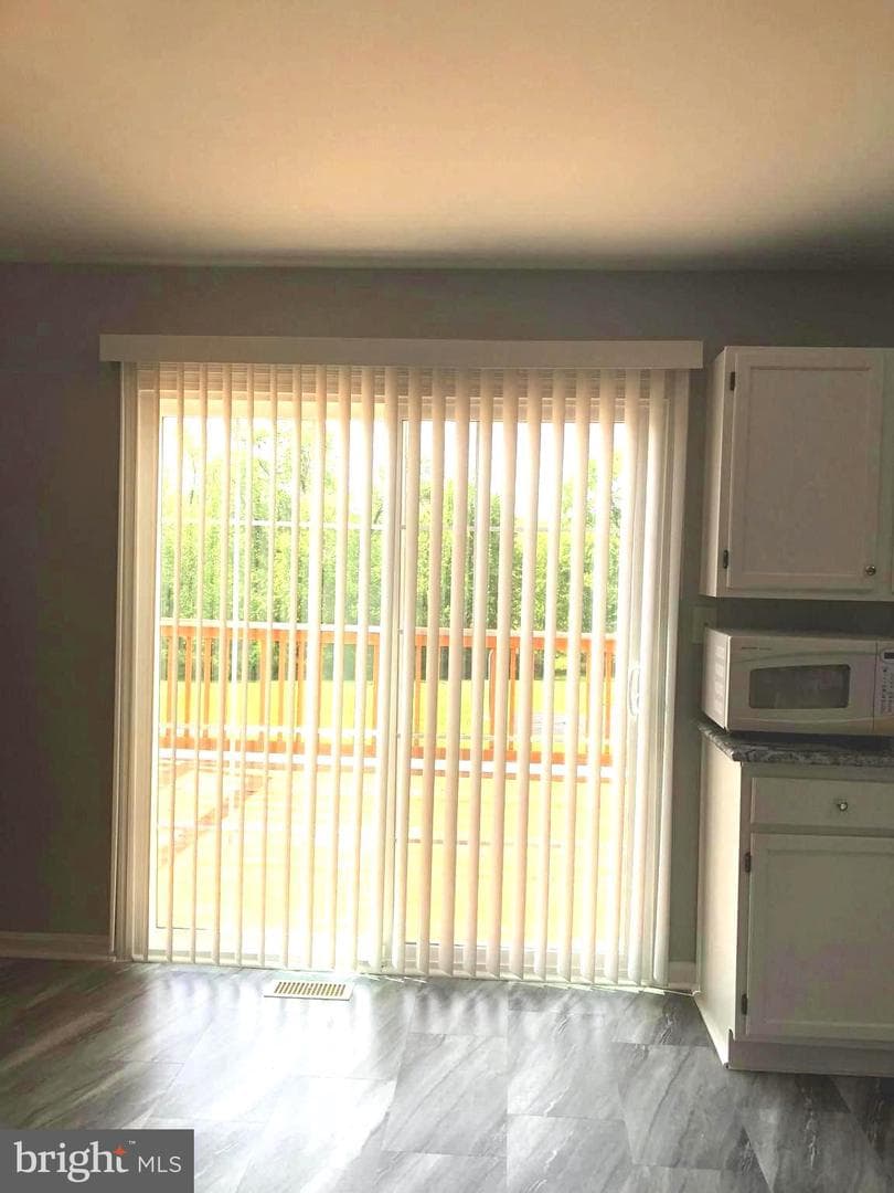924 Buckland Place photo 10
