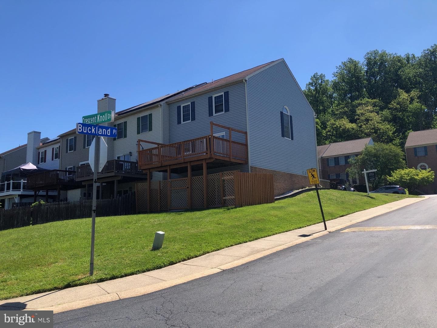 924 Buckland Place photo 40