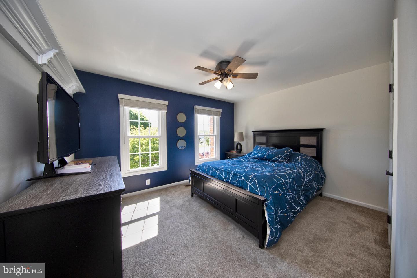 906 Featherstone Court photo 33