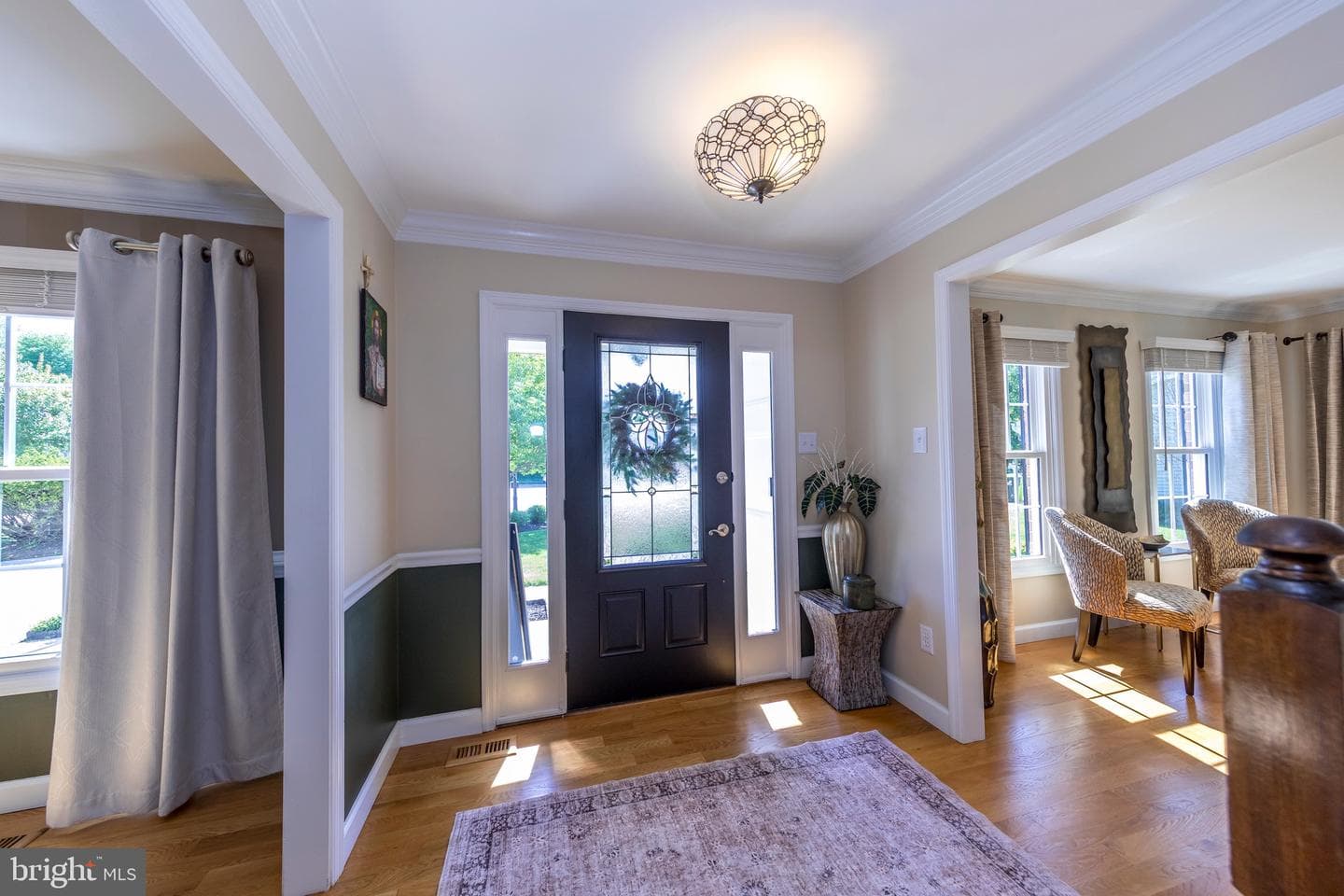 906 Featherstone Court photo 6