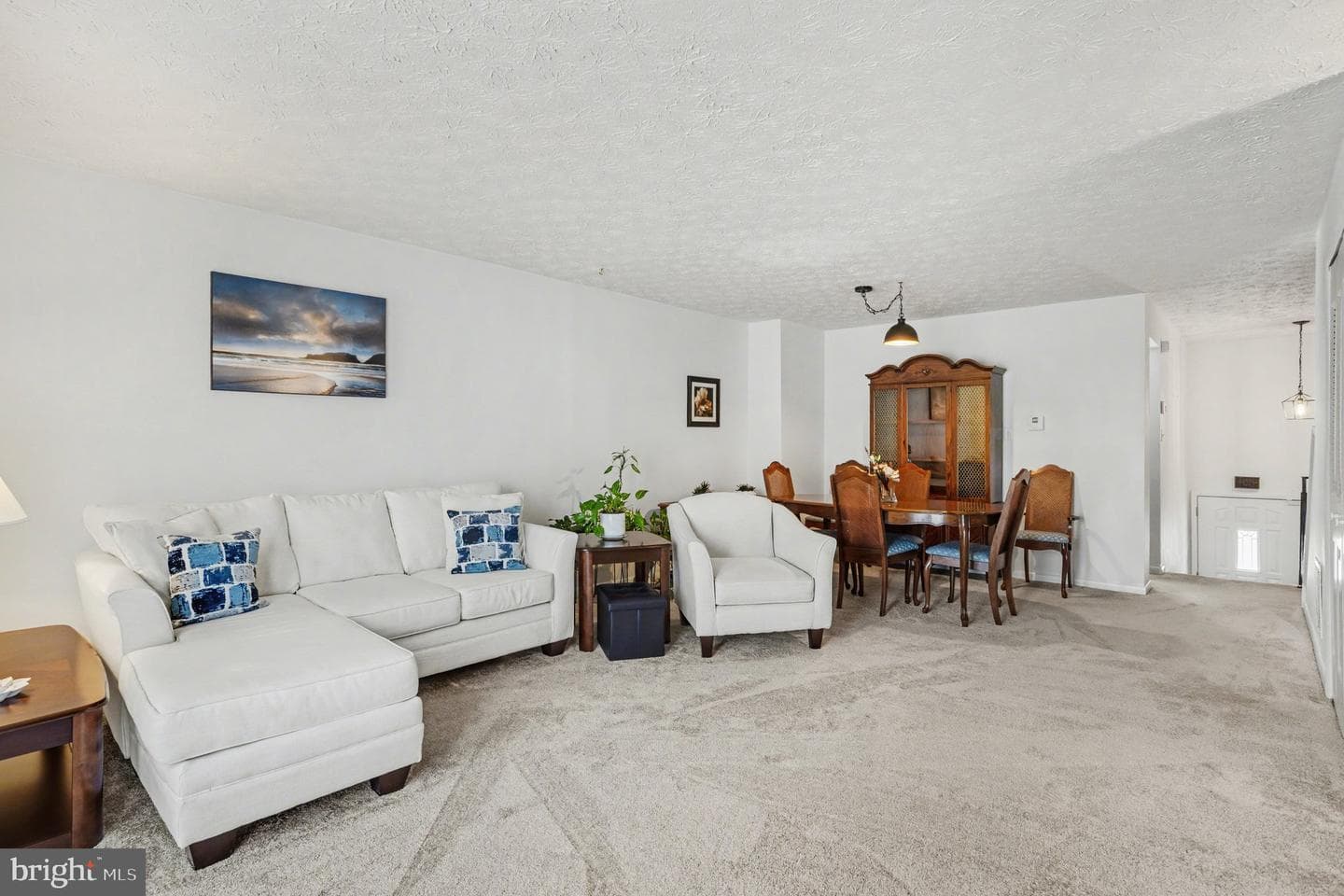 1004 Lake Front Drive photo 6