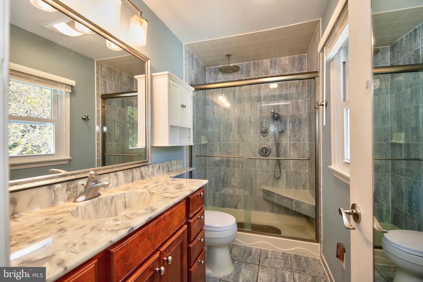 2823 Orchard Lakes Drive photo 37