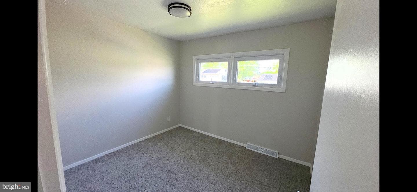650 Brenda Lane photo 15