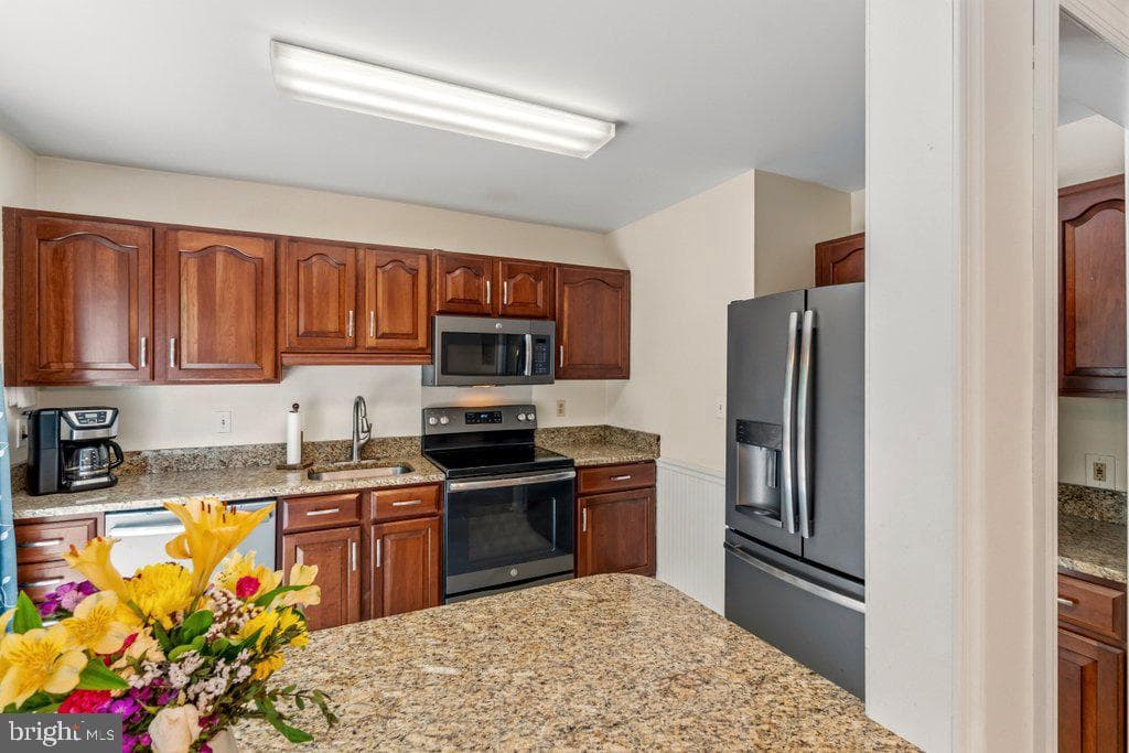 863 Ellicott Drive photo 12