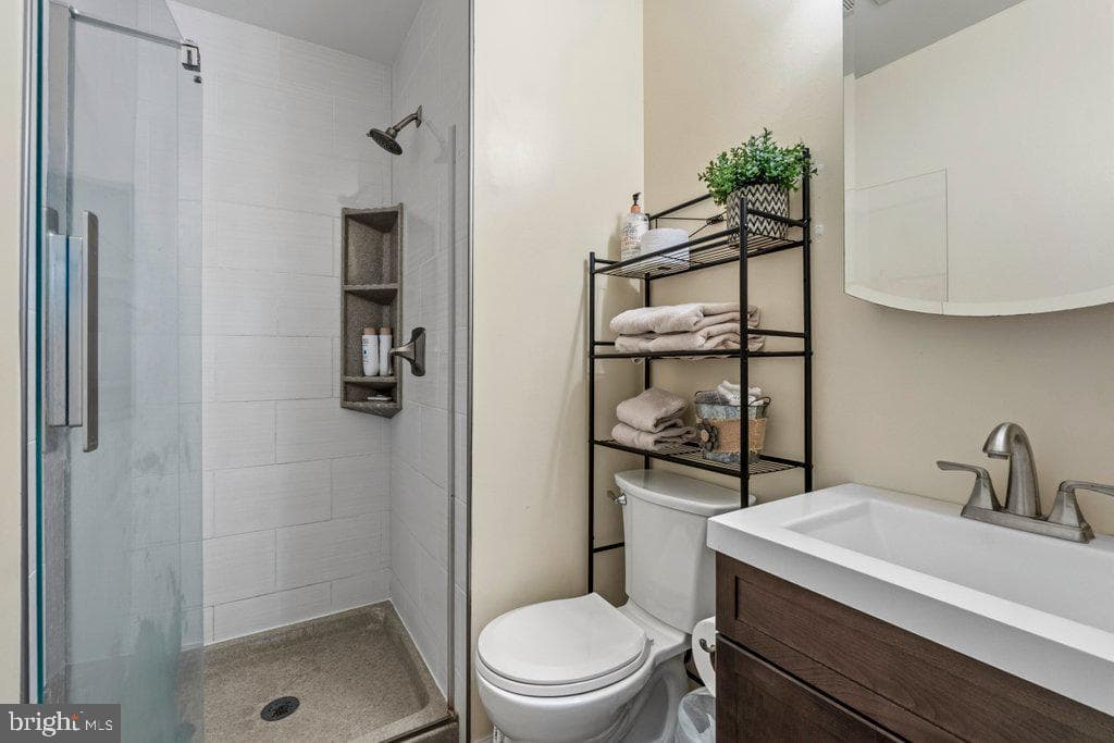 863 Ellicott Drive photo 25