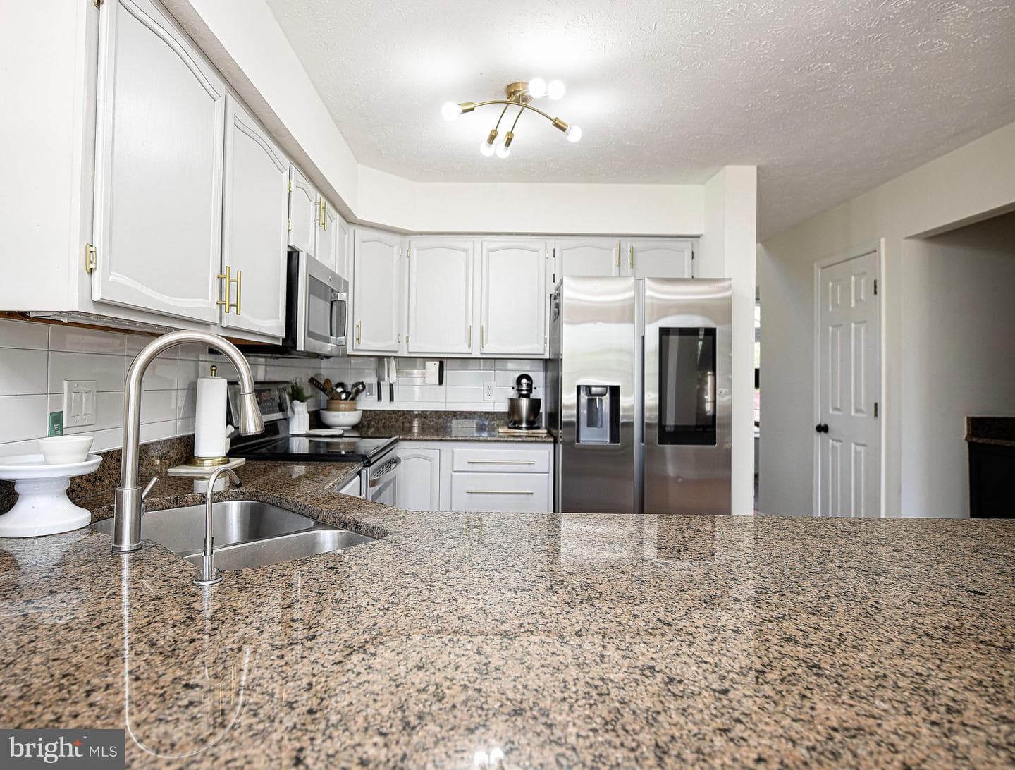 1583 Bentley Circle photo 14
