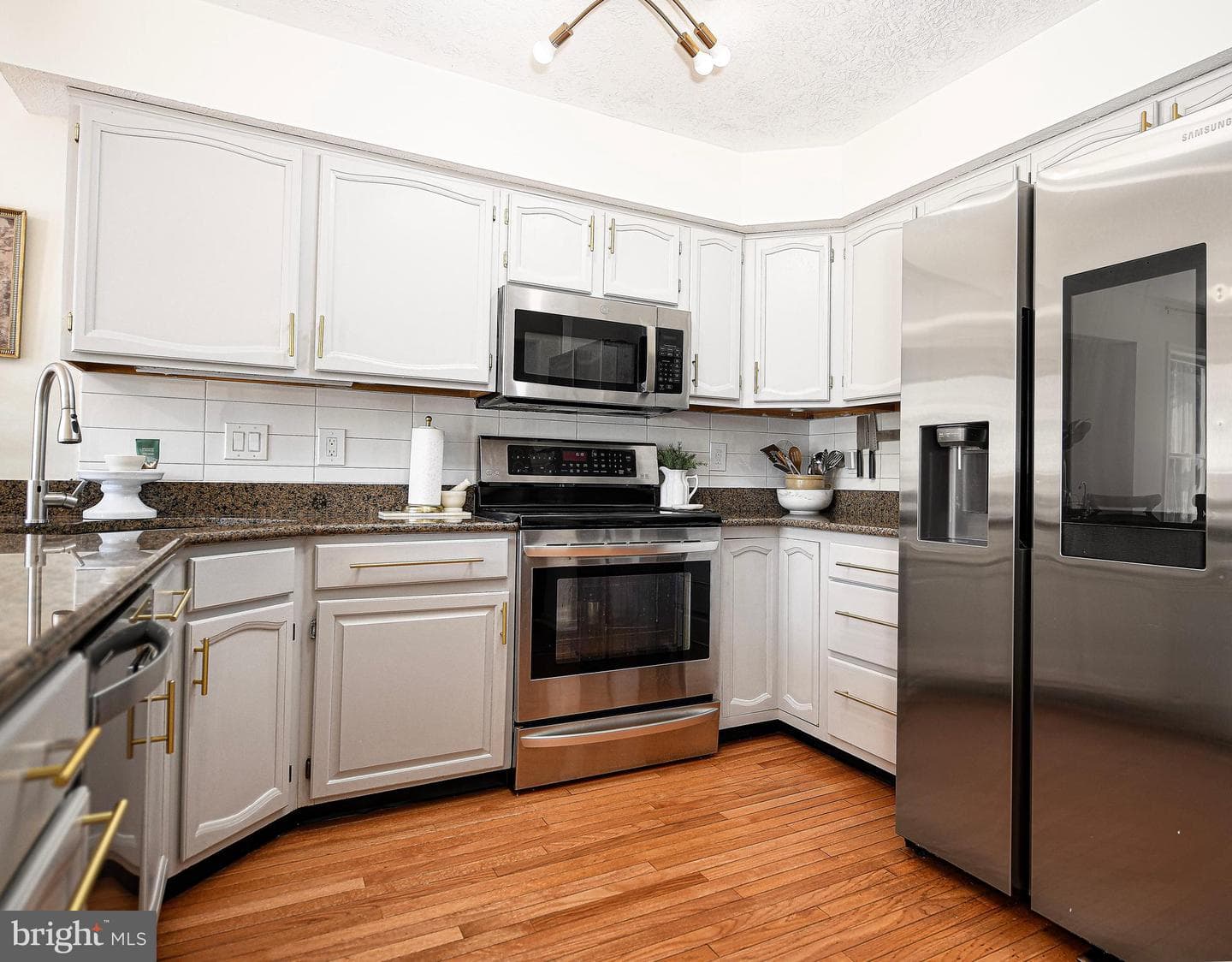 1583 Bentley Circle photo 15