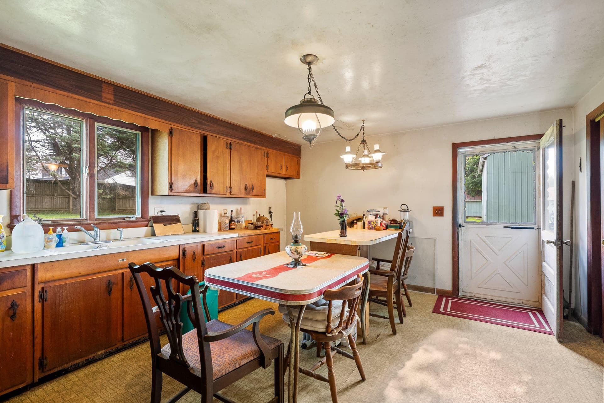 3335 Charles Street photo 10