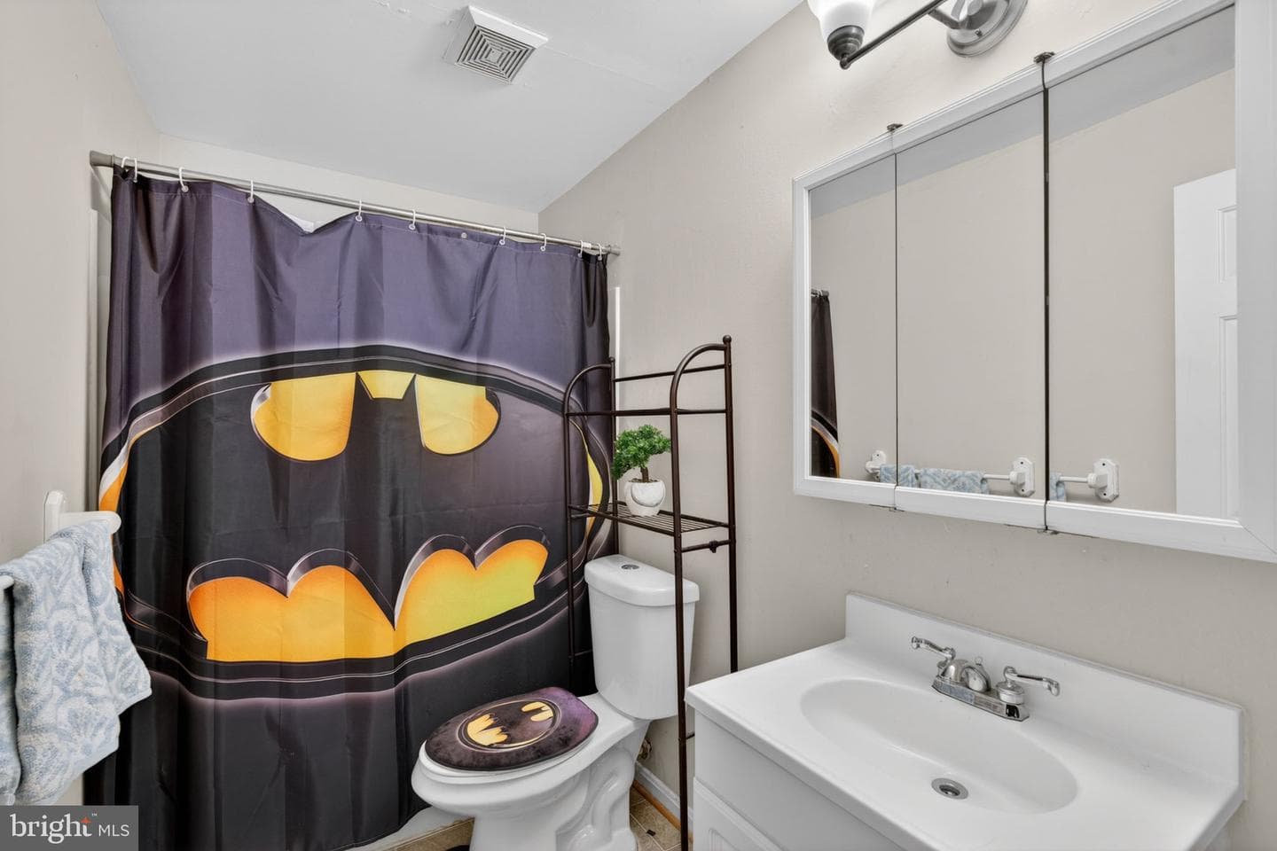 426 Kentmore Terrace photo 41