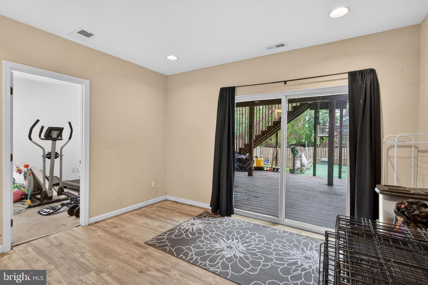 426 Kentmore Terrace photo 48