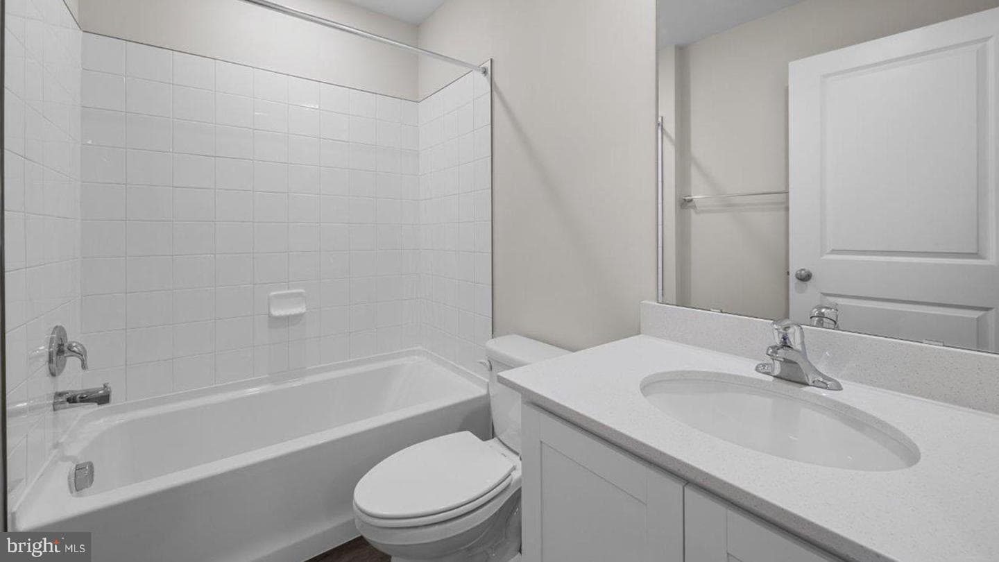 367 Hackley Drive photo 30