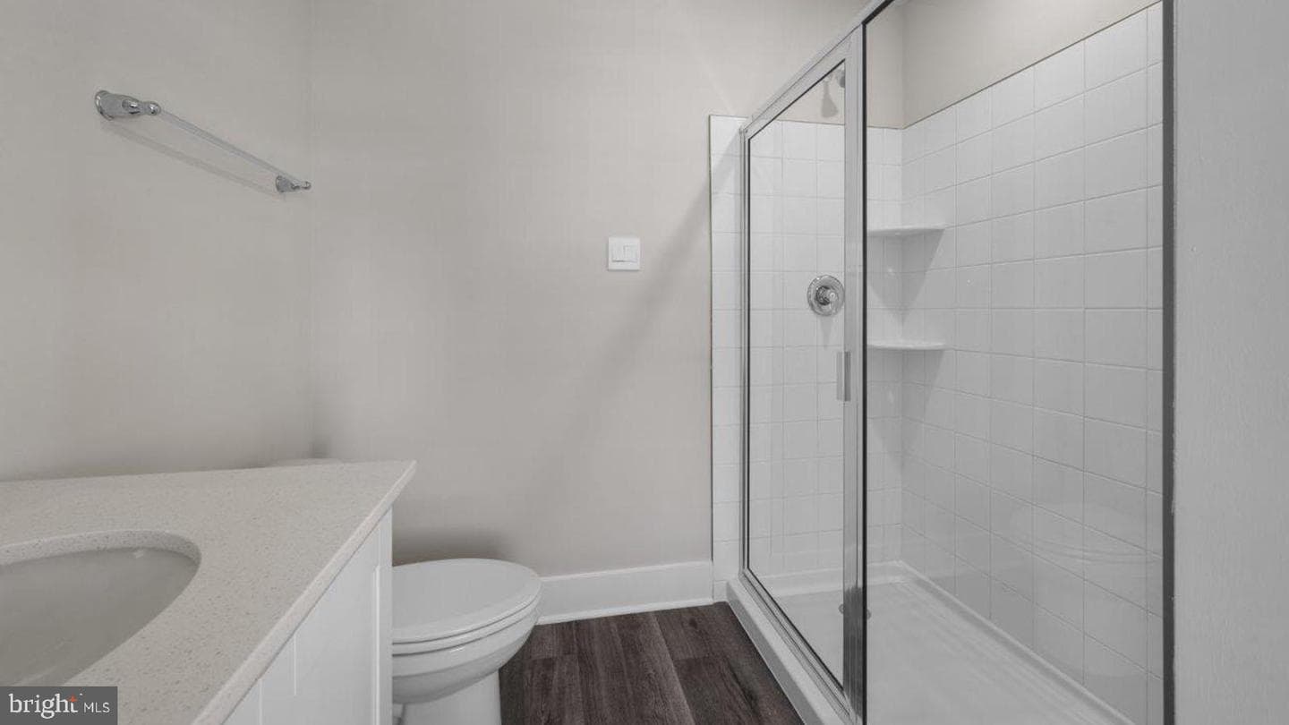 367 Hackley Drive photo 32