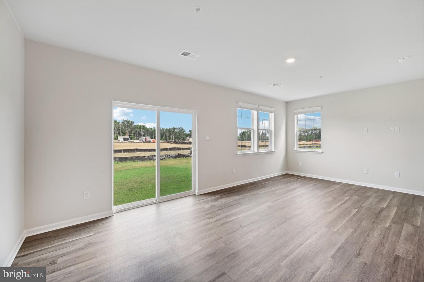 710 Managrass Drive photo 6
