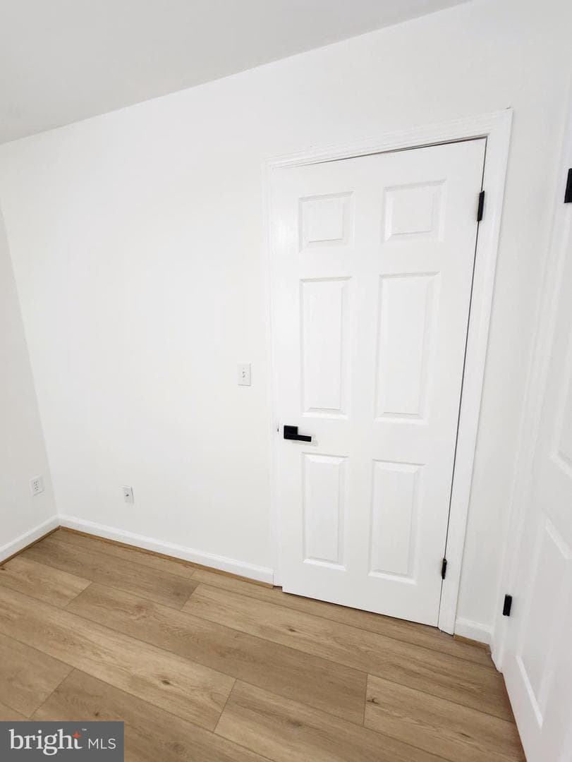 1206 Caldwell Court S photo 34