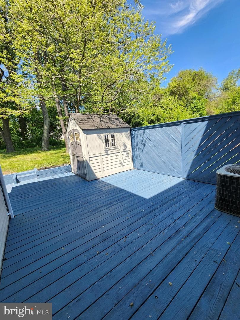 1206 Caldwell Court S photo 45
