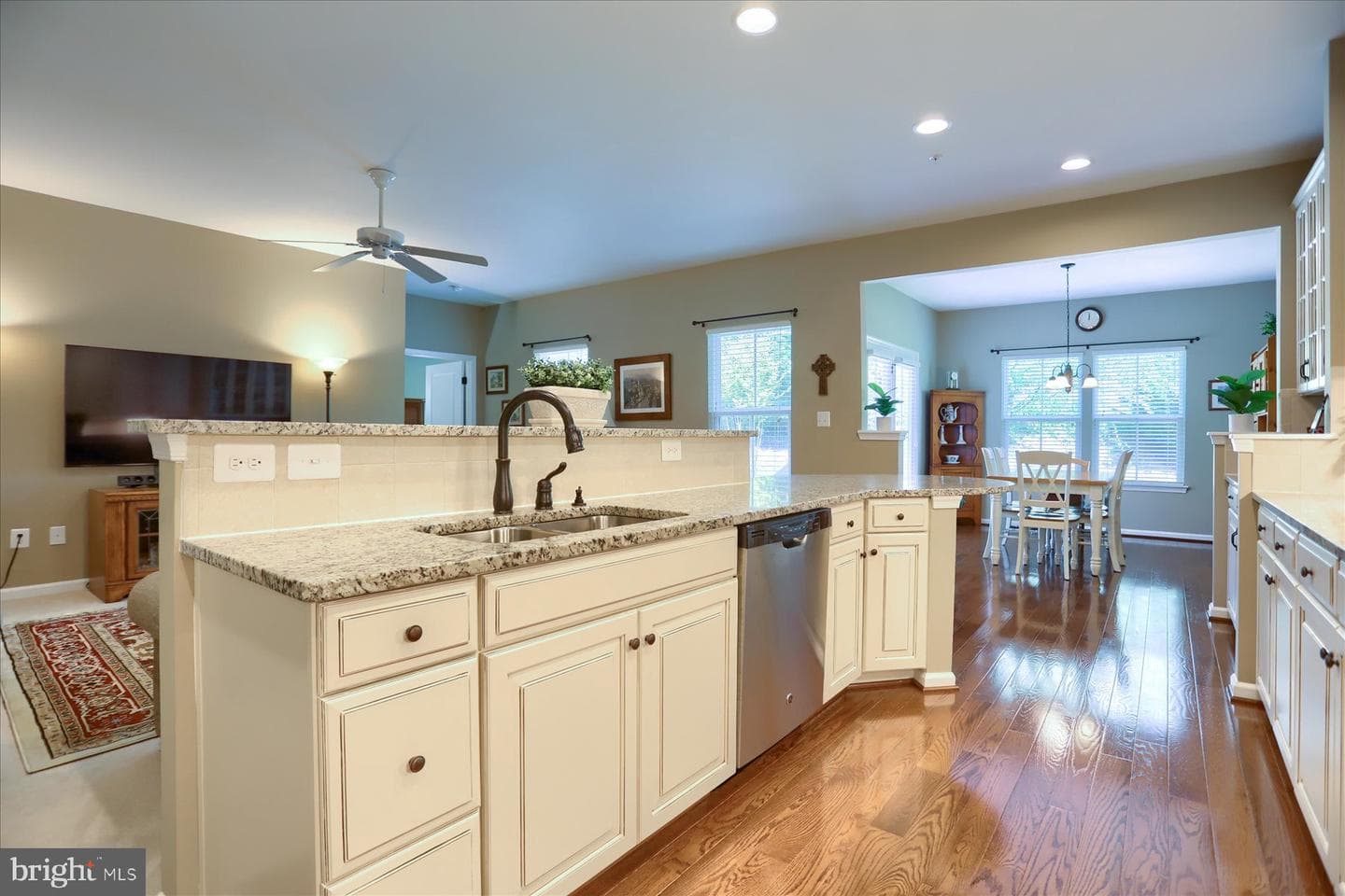 308 Gallant Fox Drive photo 8