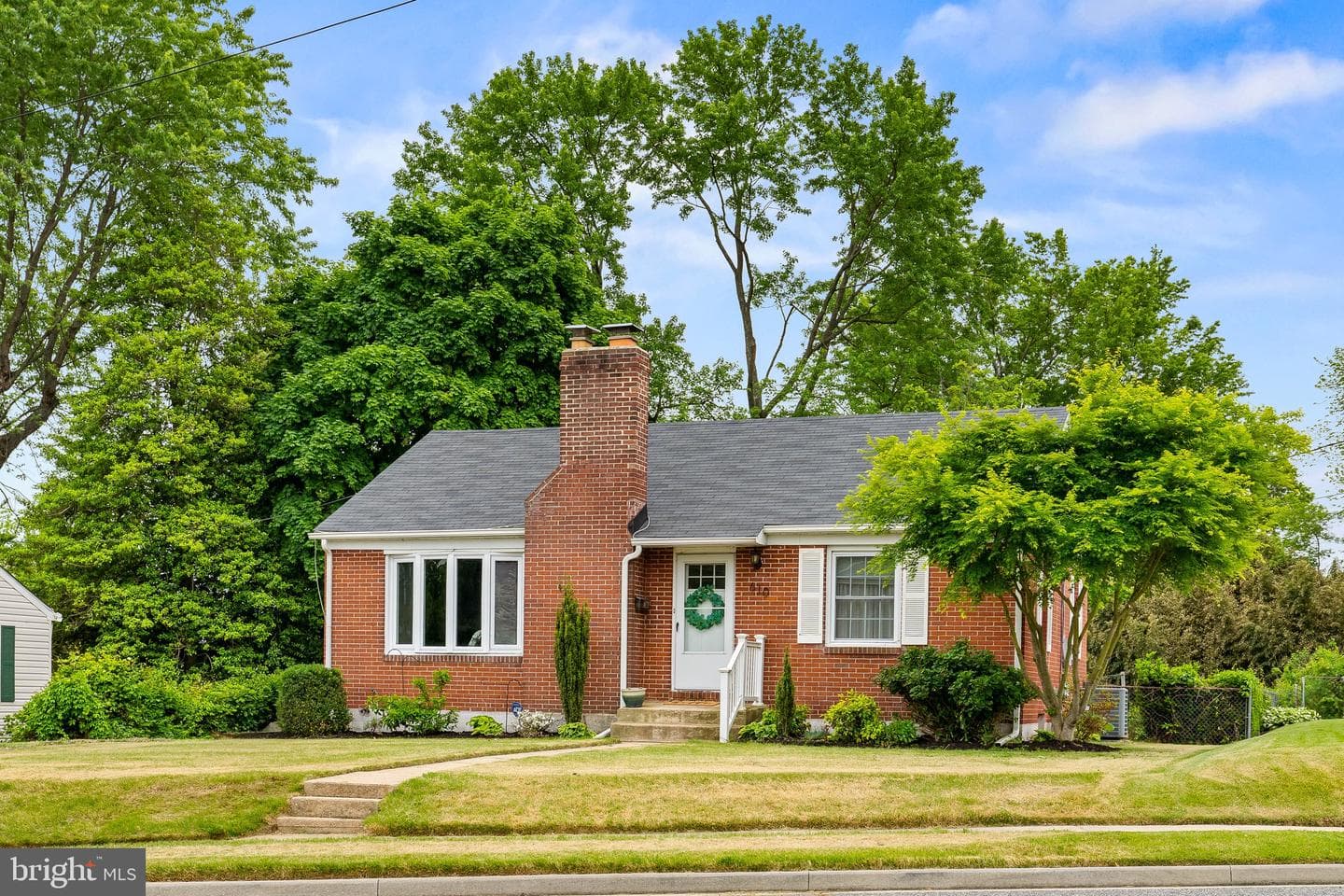 610 Colaine Drive photo 2