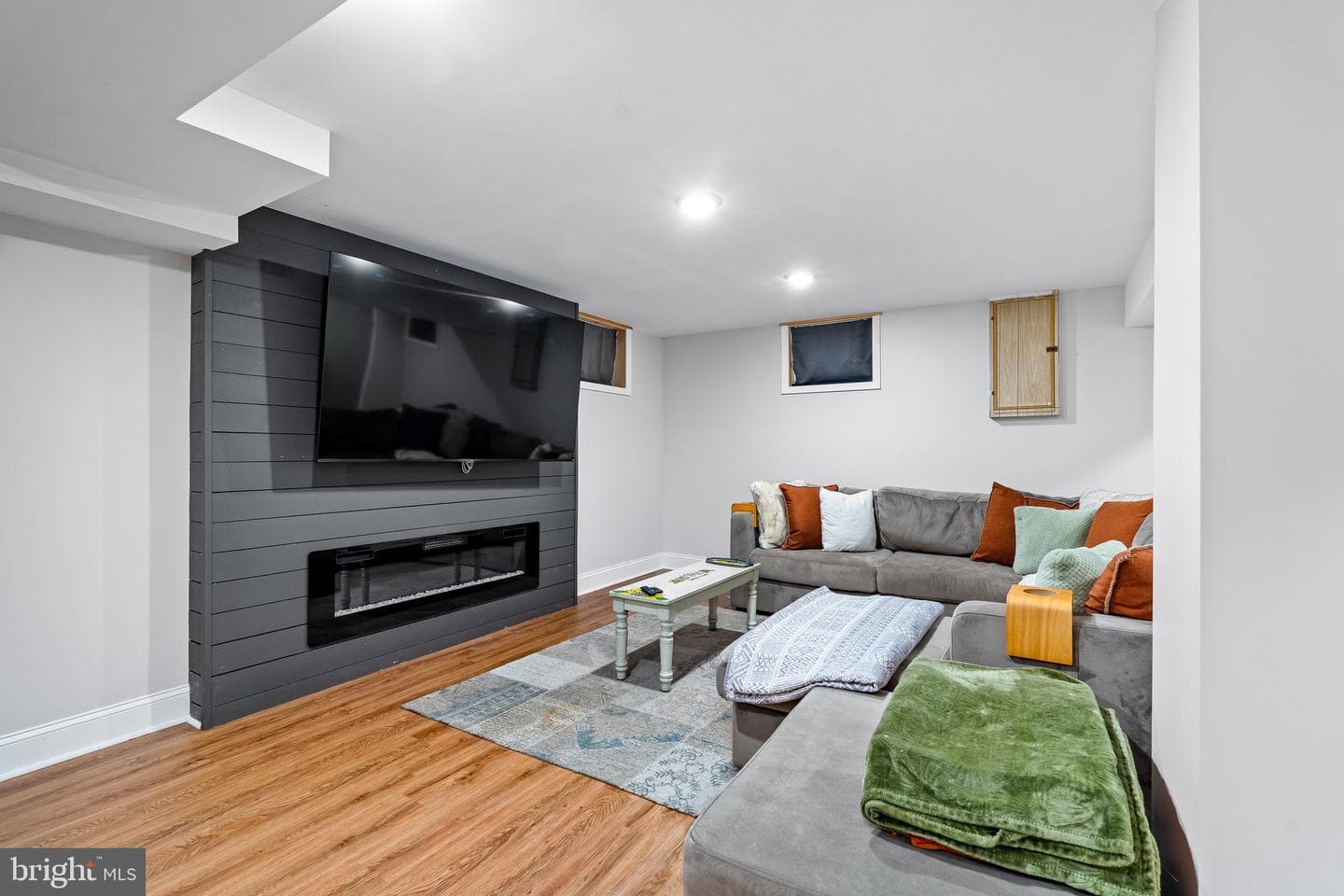 610 Colaine Drive photo 21