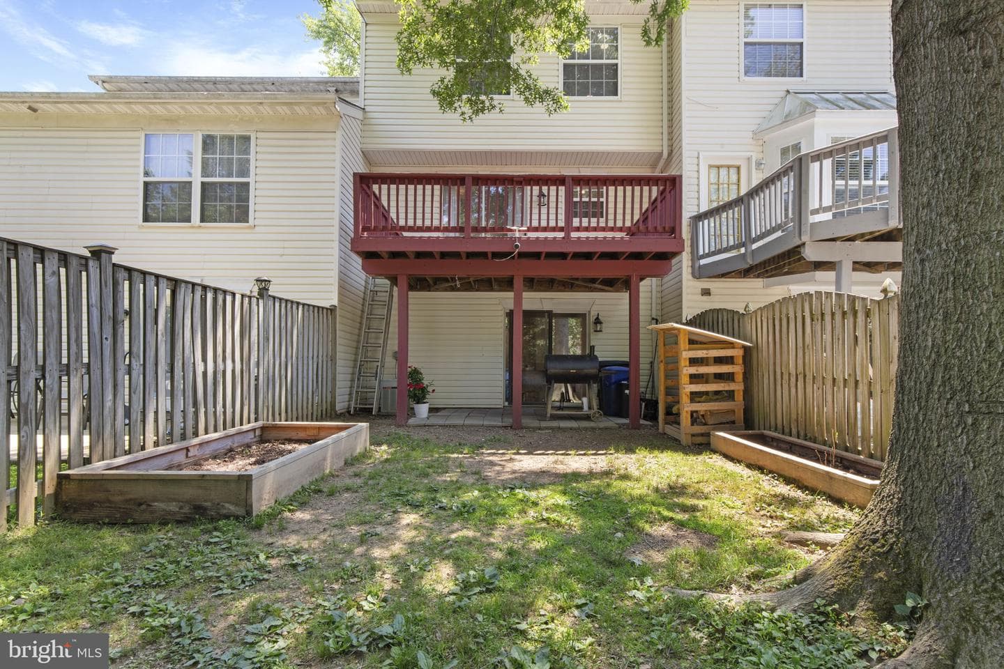 602 N Branch Court photo 22