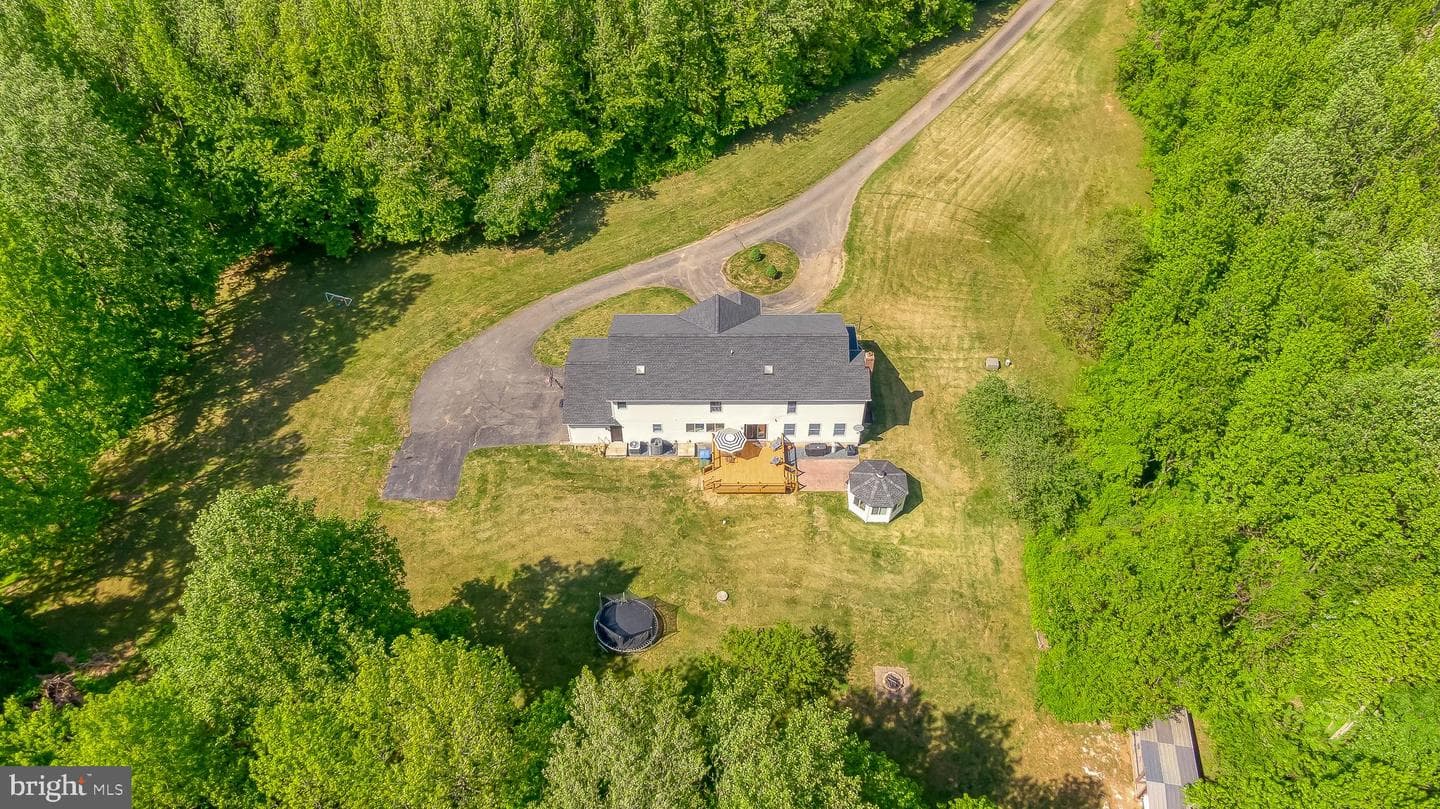 2056 Chapel Road photo 118