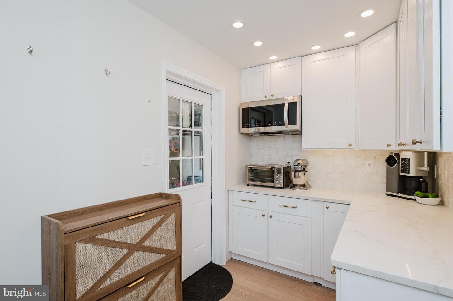 2056 Chapel Road photo 40