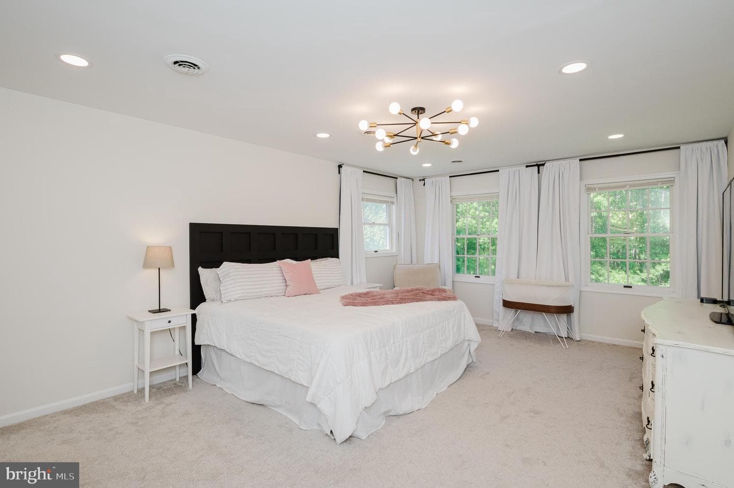 2056 Chapel Road photo 47