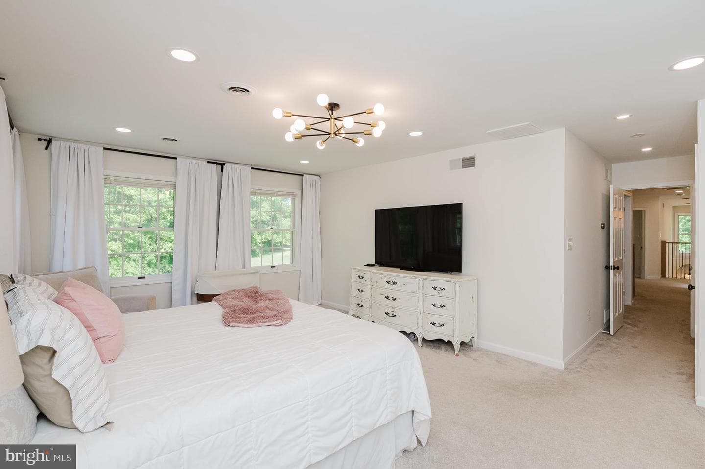 2056 Chapel Road photo 48