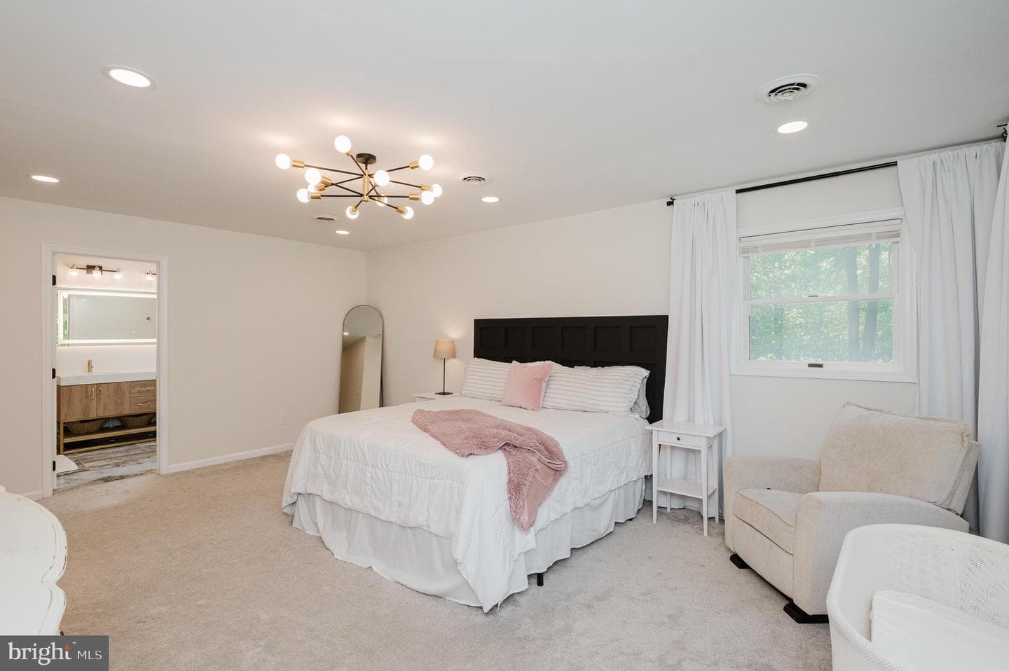 2056 Chapel Road photo 50