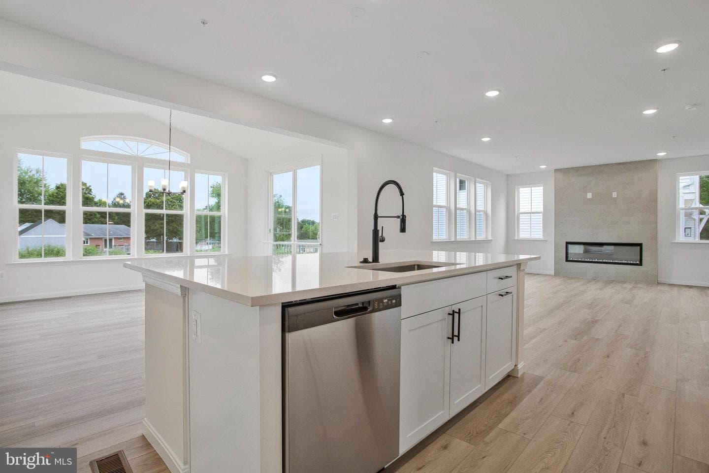 1618 Shady Tree Court photo 10
