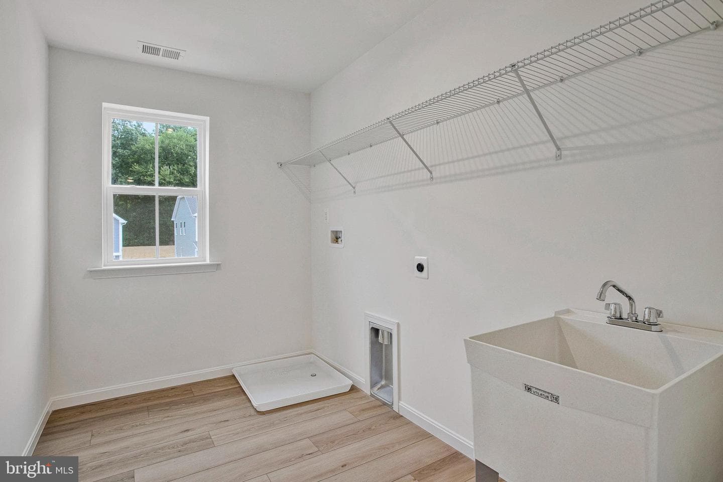 1618 Shady Tree Court photo 21