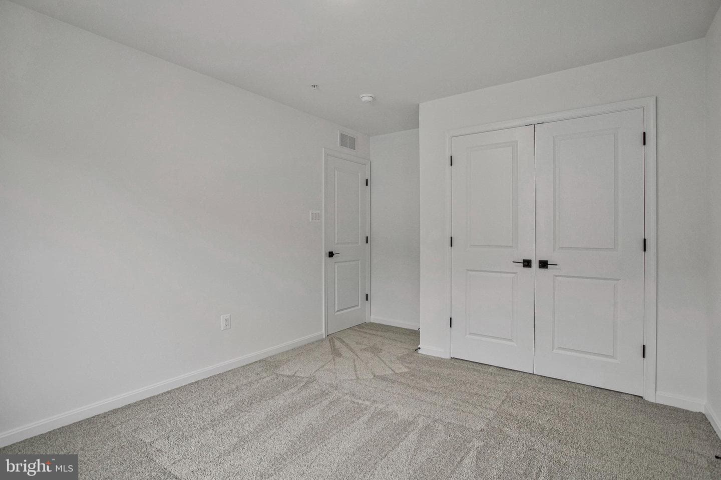 1618 Shady Tree Court photo 23
