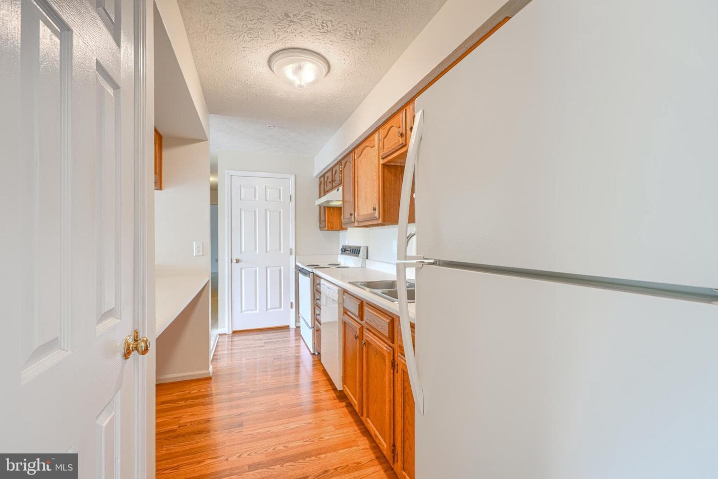 902 Jessicas Lane #902-E photo 5