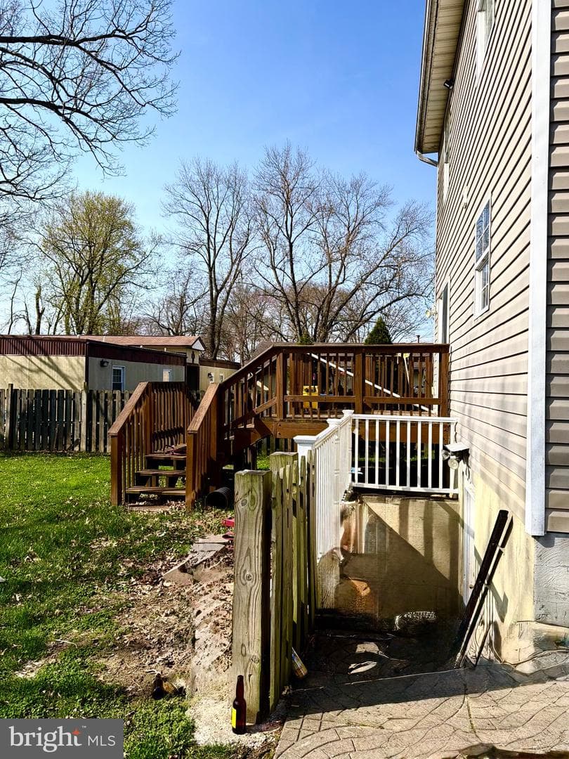 517 Edmund Street photo 3