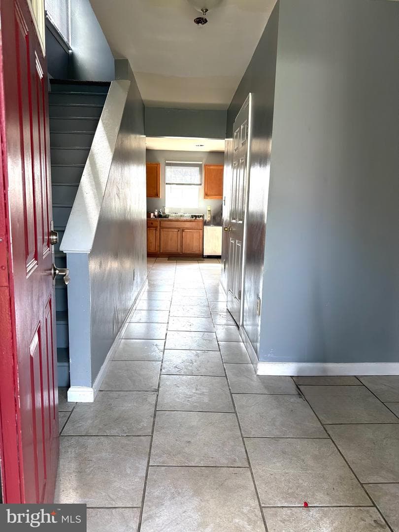 517 Edmund Street photo 6