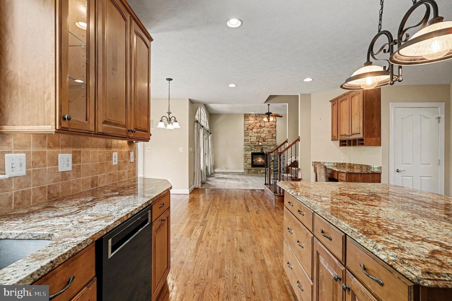 1608 Angleside Road photo 19